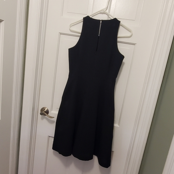 NWT Banana Republic Black Skater Dress, Classic, Formal, Size 6, Retail $118.00 - Picture 10 of 11